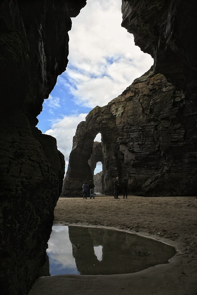 File:Las_Catedrales_(26401520713).jpg