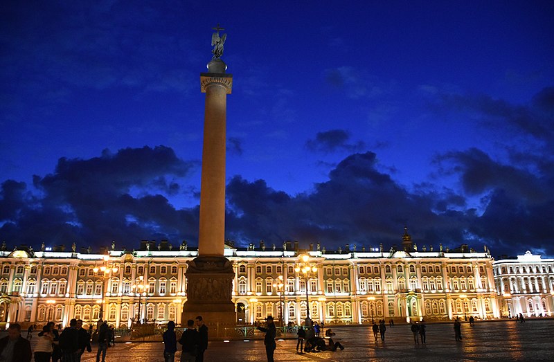 File:Late summer night on Palace Square, St. Petersburg (27) (37204117955).jpg