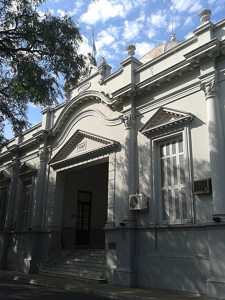 File:Legislatura de la Provincia de Corrientes.jpg