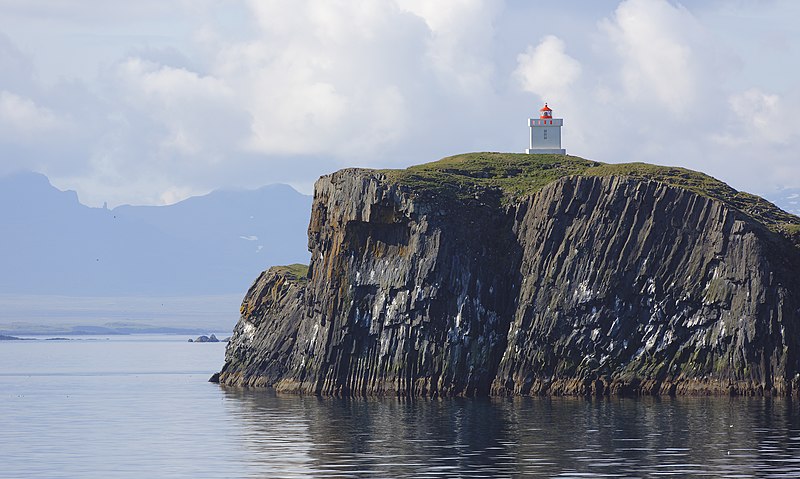 File:Lighthouse on Elliðaey (Breiðafjörður) Iceland M74A1913.jpg