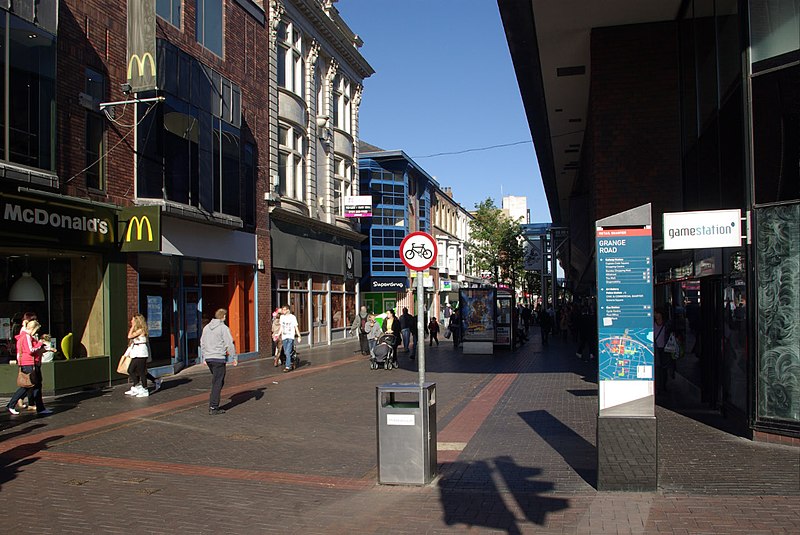 File:Linthorpe Road, Middlesbrough - geograph.org.uk - 3181763.jpg