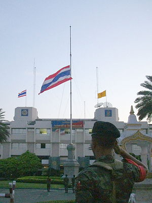 Lowering the flag of Thailand at 1st divison headquater.jpg