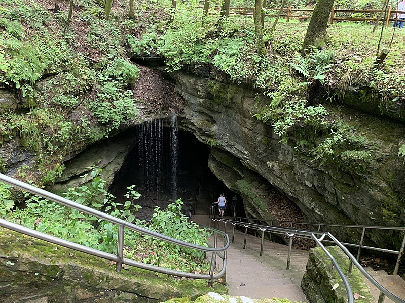 File:Mammoth Cave Historic Entrance NPS.jpg