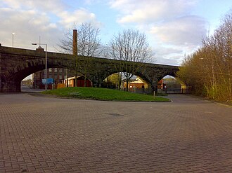 Daisyfield Viaduct, viewed from the south Manchester bolton and bury canal, daisyfield viaduct 2.jpg