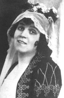 Maria Ivogün from a 1922 advertisement.