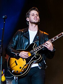 Mark Foster at Bilbao BBK Live 2014 (cropped).jpg