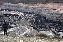 Mina de carbón en Estercuel (Aragón).jpg