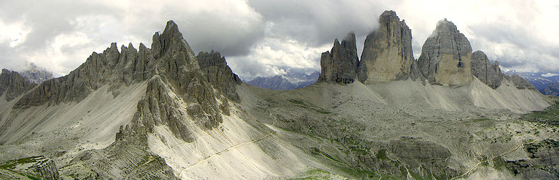 File:Monte Paterno - Tre Cime di Lavaredo.jpg