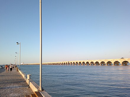 At 6.5km[11] (4 miles) the remote terminal in Progreso, Yucatán, Mexico is the largest pier in the world.