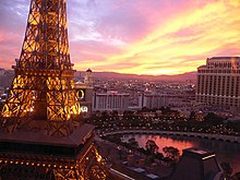 Soleil couchant sur le Bellagio depuis le Paris Las Vegas.