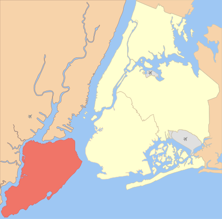 Location of Staten Island (red) within New York City (remainder yellow)