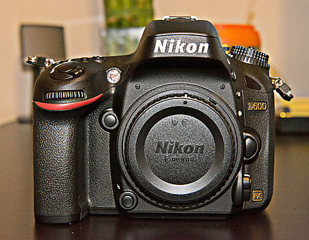 Nikon_D600