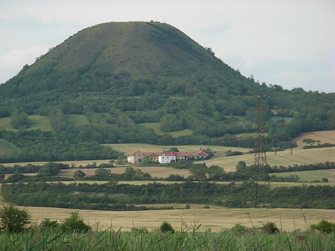 Oblík (bukid sa Nasod nga Czech, lat 50,41, long 13,81)