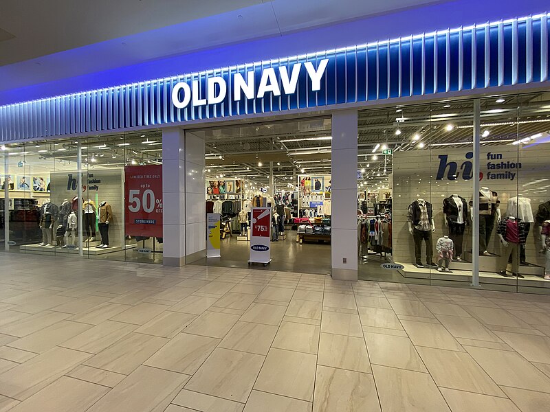 File:Old Navy in Hillcrest Mall-Richmond Hill ON 2023.jpg