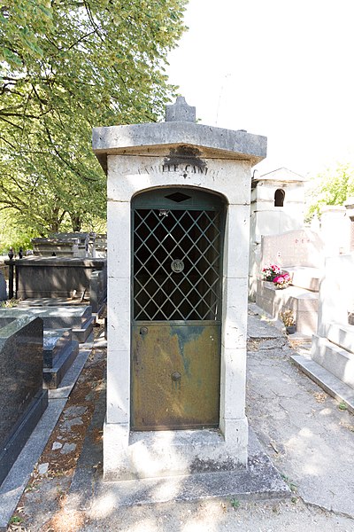 File:Père-Lachaise - Division 60 - Caniou 06.jpg