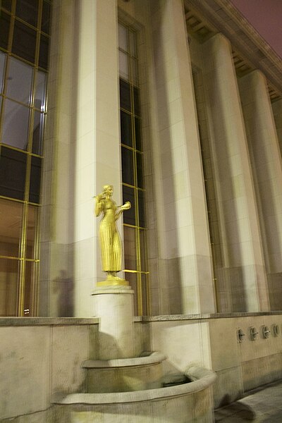 File:Palais de Chaillot (232).jpg