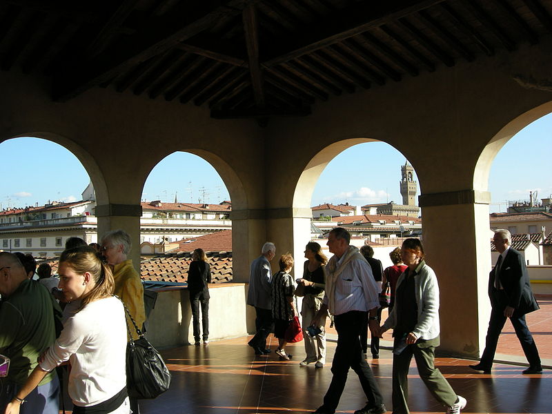 File:Palazzo orlandini del beccuto, view, loggia 01.JPG