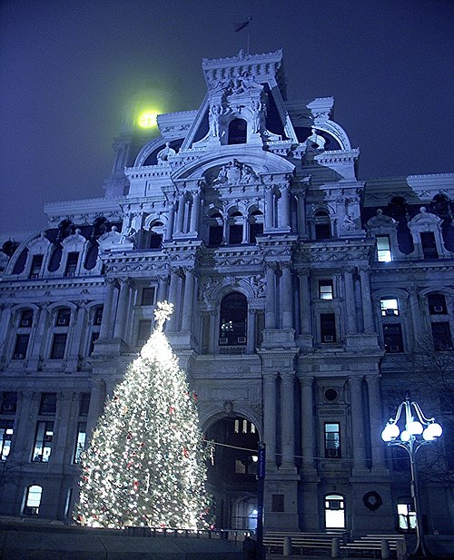 City Hall's Dilworth Plaza at Christmas in 2005