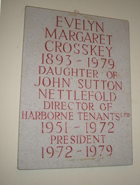 File:Plaque to a local hero - geograph.org.uk - 972367.jpg