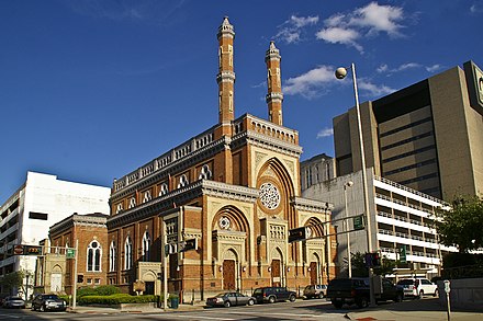 Plum Street Temple, Cincinnati, Ohio (1865–66)