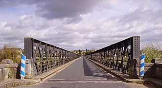 La chaussée du pont.