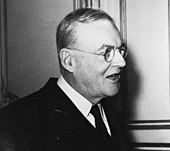 John Foster Dulles, 52nd U.S. Secretary of State Portret van John Foster Dulles, Bestanddeelnr 903-0759 (cropped).jpg