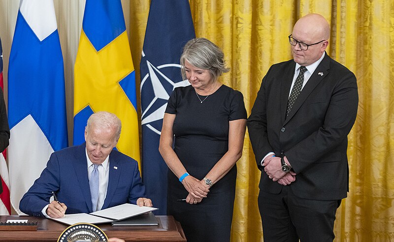 File:President Biden signing the Instruments of Ratification to approve Finland & Sweden's membership in NATO (cropped).jpg