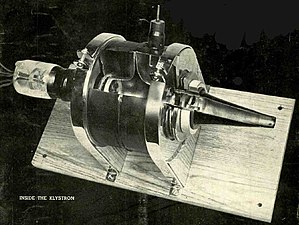 https://upload.wikimedia.org/wikipedia/commons/thumb/4/47/Prototype_klystron_cutaway.jpg/299px-Prototype_klystron_cutaway.jpg