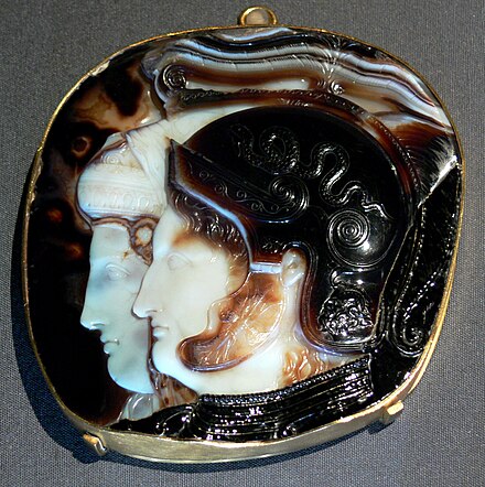Cameo of Ptolemaic rulers (Kunsthistorisches Museum)