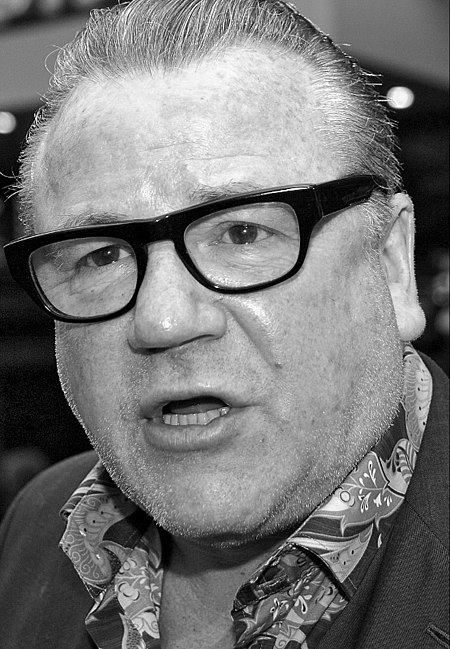 Ray_Winstone