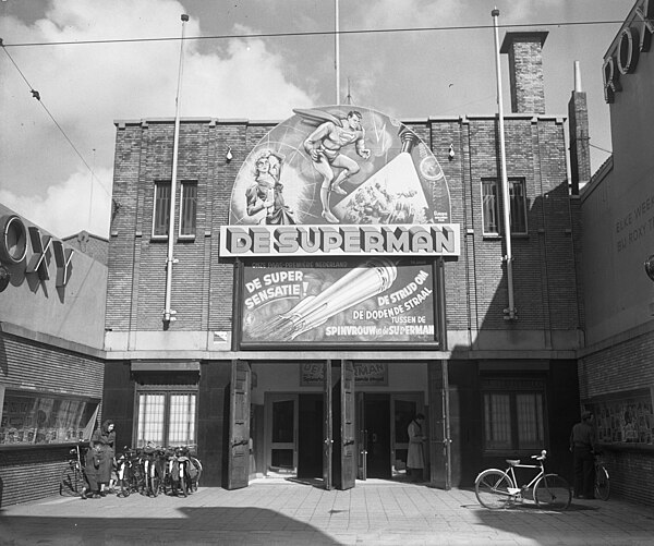 Cinema advertising the Superman movie (The Hague, 1950).