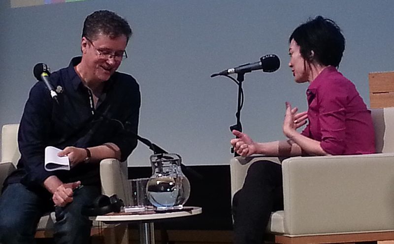 File:Richard Fidler interviews Sue Gardner.jpg