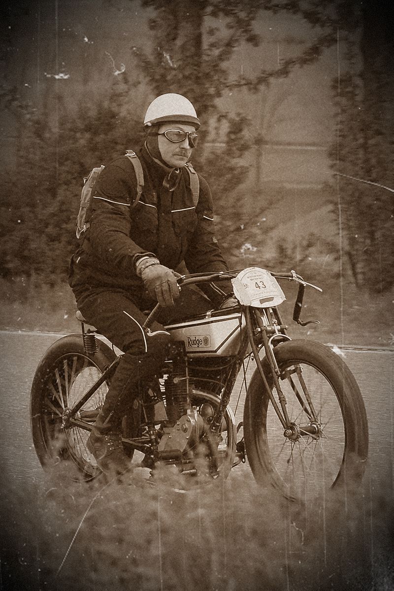 *** Rudge *** 800px-Rudge_Multi_1914