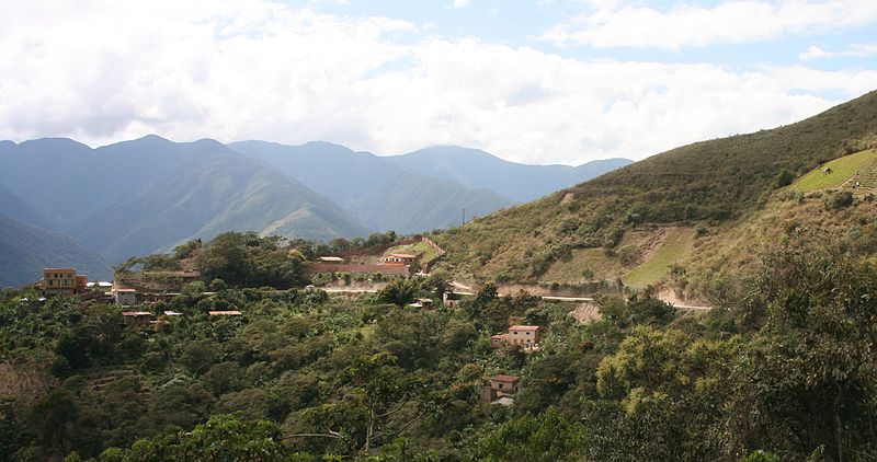 File:Ruta40, Coroico.jpg