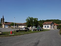 Sère - Centre village.jpg