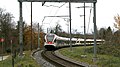 Stadler FLIRT beim Verlassen des Bahnhofs