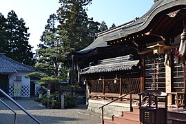Sasaki Shrine 20221112 10.jpg 神輿蔵, 権殿, 幣殿