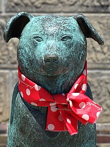 Patung Anjing Berani Bunchan - Otaru - Hokkaido - Jepang (47984518556).jpg