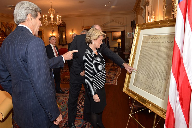 File:Secretaries Kerry and Hagel Show Australian Ministers Bishop and Johnston a Copy of the Declaration of Independence (10963783703).jpg