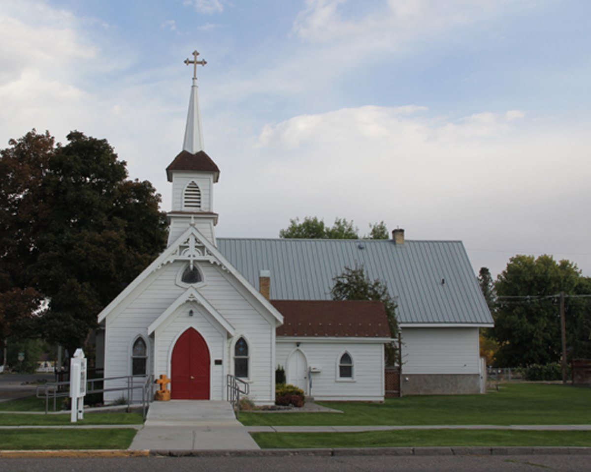 St.paul's.front.jpg