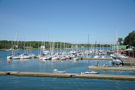 The marina in the western harbour of Mariehamn, one of the more popular first moorings in Finland