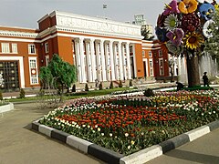 Tajik Parliament House.jpg
