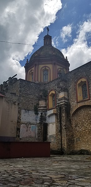 File:Templo de Santa María de Guadalupe 4.jpg