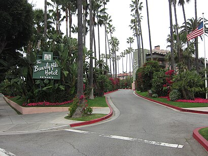 How to get to Beverly Hills Hotel with public transit - About the place