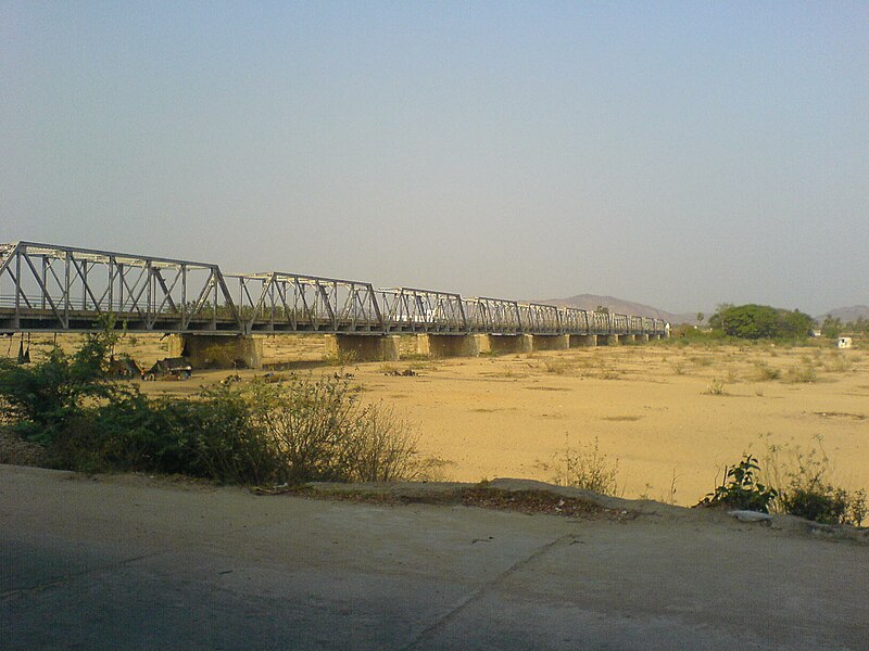 File:Thiruvalam Bridge.JPG