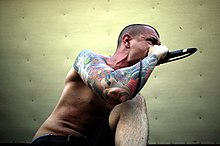 Dave Peters performing at Las Cruces, New Mexico as part of the Warped Tour in 2007