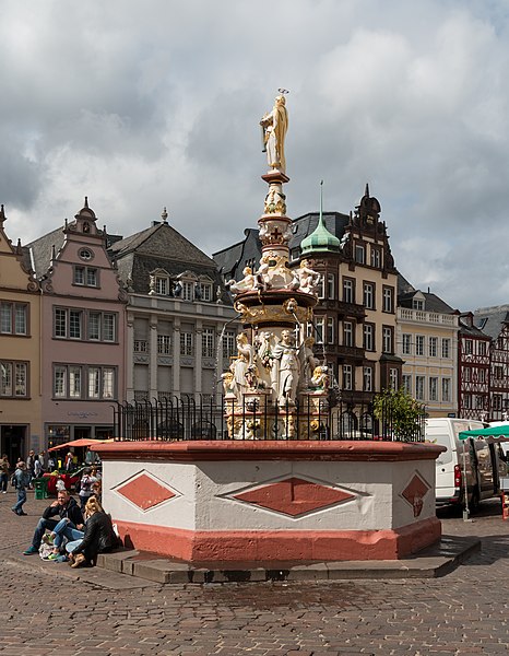 File:Trier, Petrusbrunnen -- 2015 -- 7527.jpg