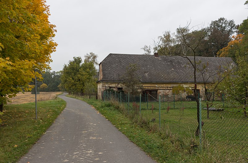 File:Uvalno - Branice, Bruntal District, Czech Republic 02.jpg