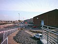 Deutsch: Alte Lagerhallen an der Versmannstraße. Blick von der Baakenbrücke Richtung Elbbrücken.