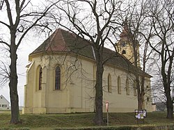 Ves Touškov - kostel sv. Markéty.JPG